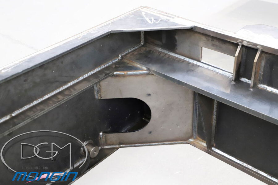 Petite Structure Me?cano-Soude?e