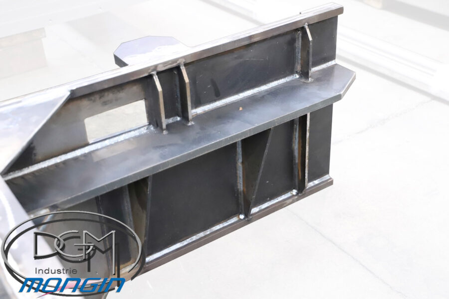 Petite Structure Me?cano-Soude?e