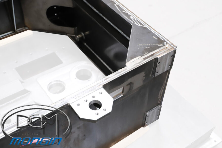 Petite Structure Me?cano-Soude?e