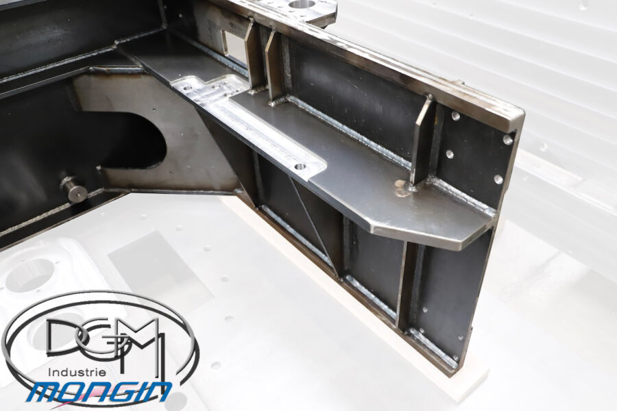 Petite Structure Me?cano-Soude?e